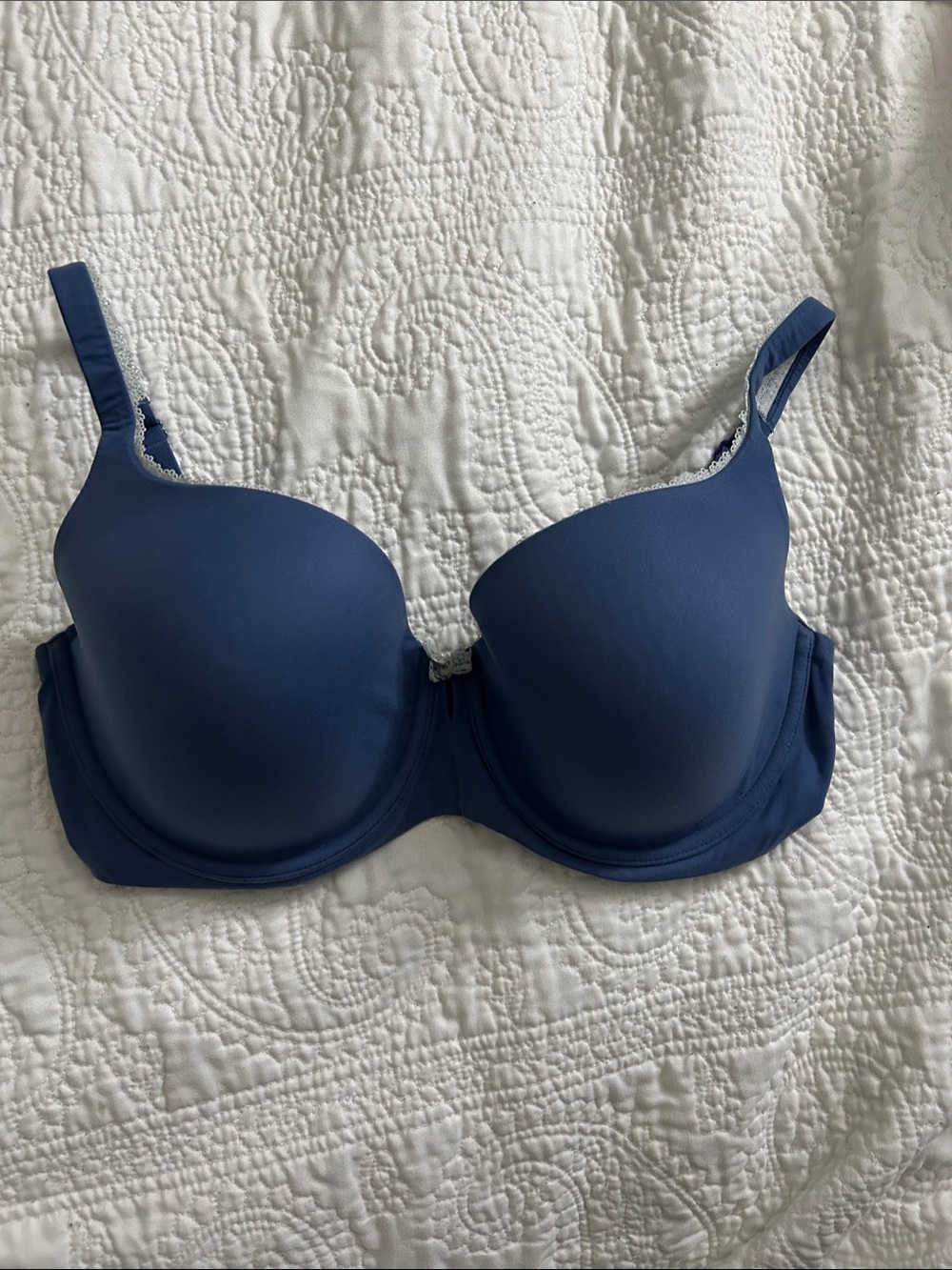Victoria's Secret Blue Smooth T-Shirt Bra with Lace Accent